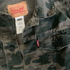 Youth Levi denim camouflage jacket, large